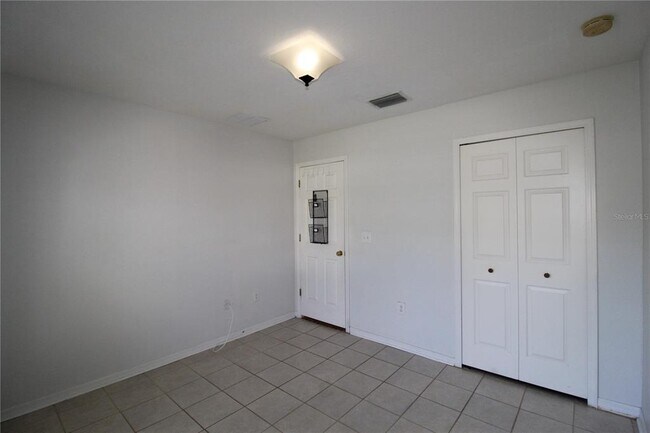 Building Photo - 30754 Midtown Ct