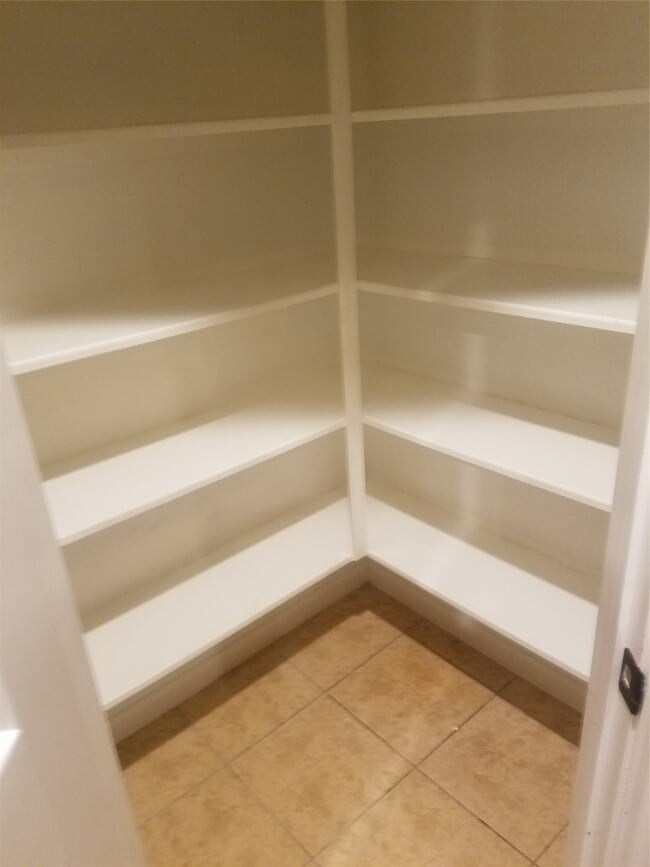 Building Photo - 7914 Tilbury Woods Ln