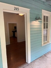 Building Photo - 245 N Pope St