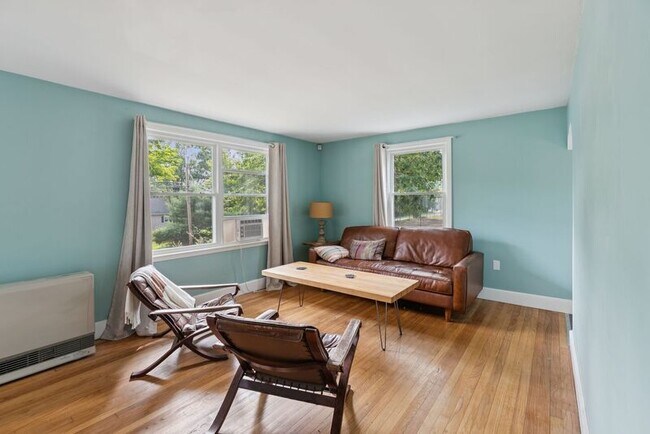 Building Photo - 67 Cutts Rd