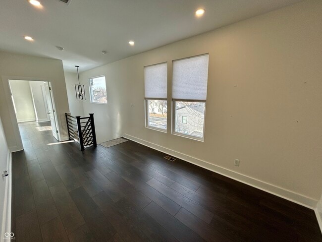 Building Photo - 2511 S Delaware St