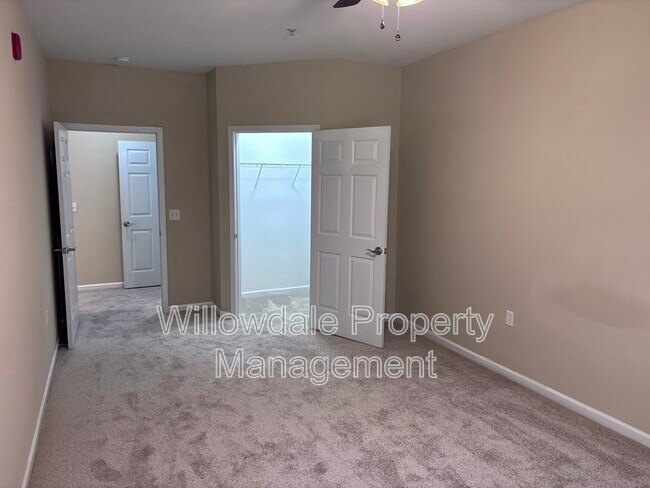 Building Photo - 2621 Oldgate Dr