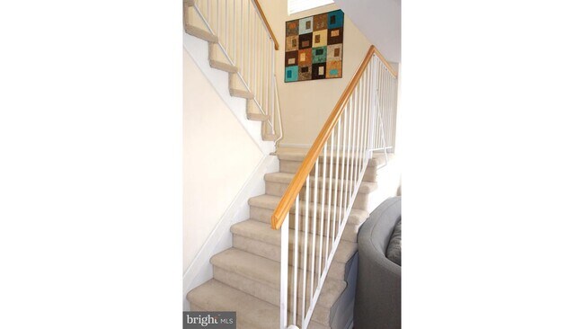 Building Photo - 364 Westwood Ave