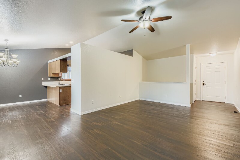 Building Photo - 534 Springwood Ct