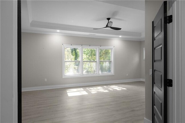 Building Photo - 1331 Diamond Ave SE