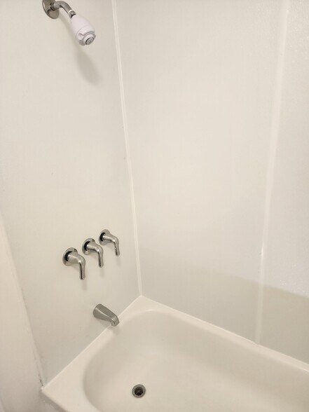 Second Bathroom - 378 Madrid Rd