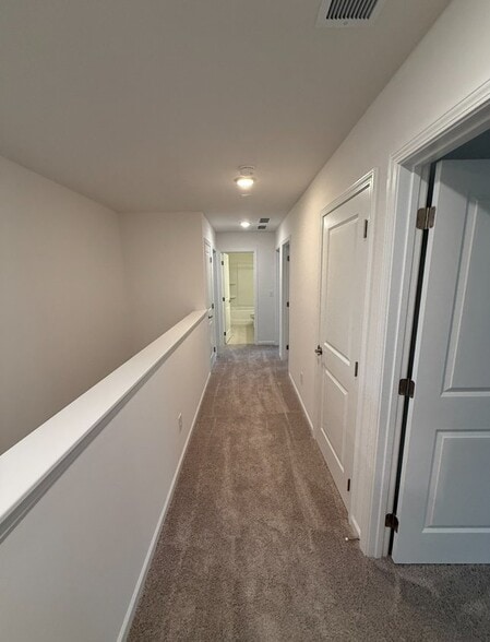 Building Photo - 482 Jet Strm Dr
