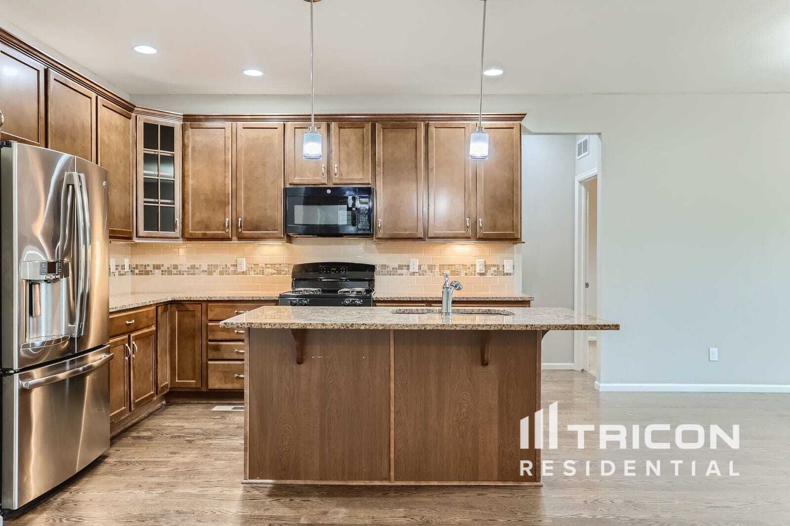 Building Photo - 6354 N Genoa Way