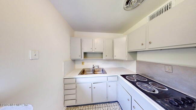 Building Photo - 4903 Ormewood Ave