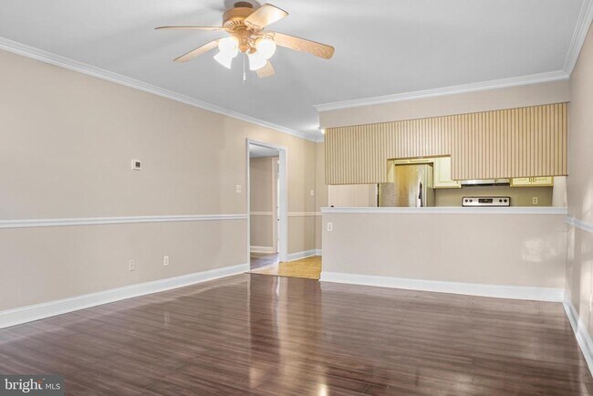 Building Photo - 226 Spring House Ln