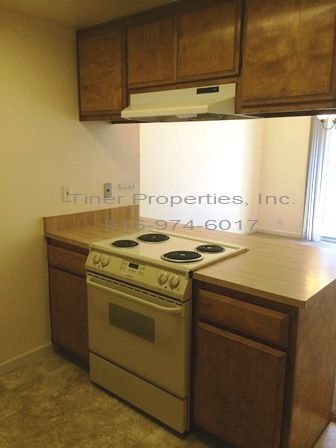 Building Photo - Charming Two Bedroom Duplex in Fair Oaks