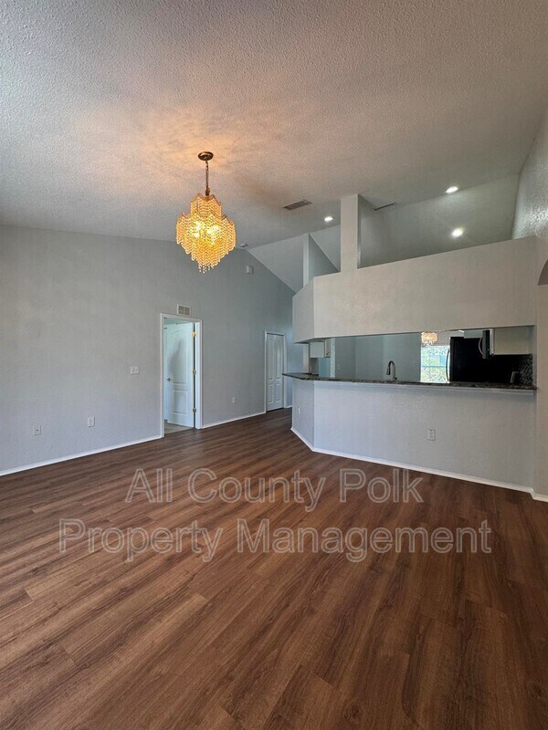 Building Photo - 601 Willet Cir
