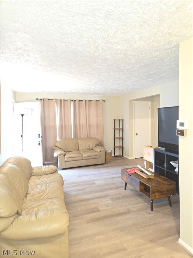 Building Photo - 21711 S Lake Shore