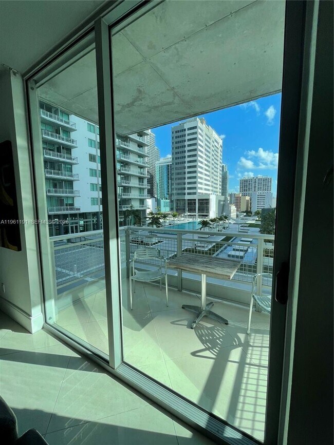 Building Photo - 690 SW 1st Ct