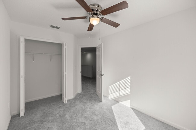 Building Photo - 3520 SE 37th Ave Rd