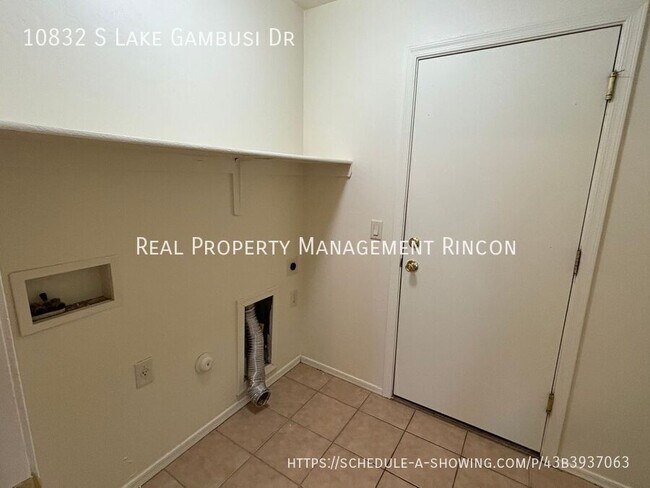 Building Photo - 10832 S Lake Gambusi Dr