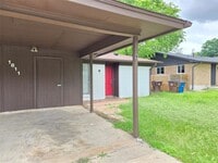 Building Photo - 1811 Magnolia Dr