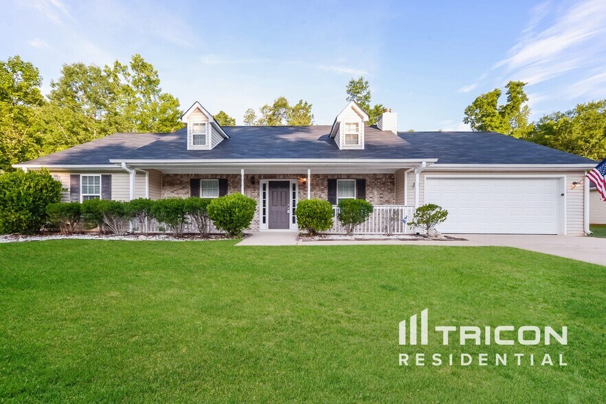 Primary Photo - 140 Oak Meadows Dr