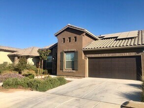 Building Photo - Large 4 Bedroom/2 Bath Home with Solar in Gossamer Grove - $2595 Per Month!