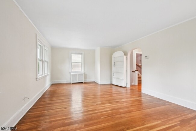 Building Photo - 8 Highland Ave