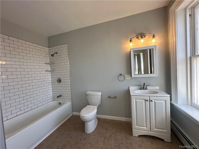 Building Photo - 89 Broadway