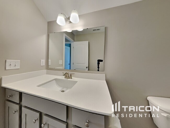 Building Photo - 112 Fish Whistle Ct