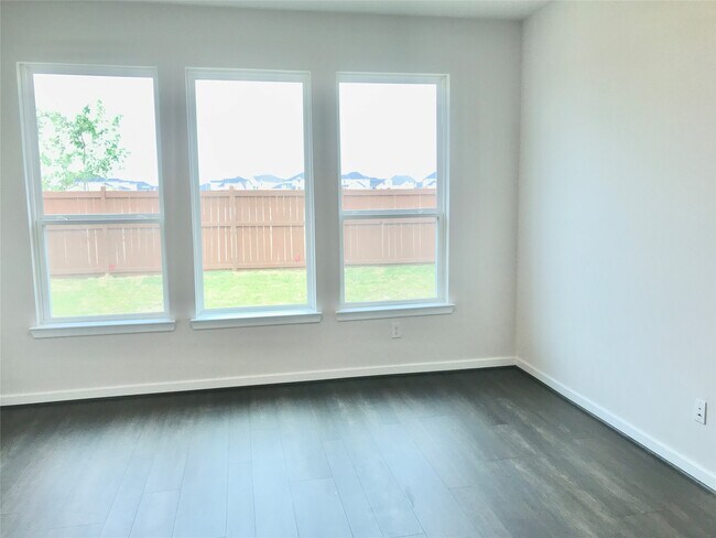 Building Photo - 7823 Skylark Heights Ln
