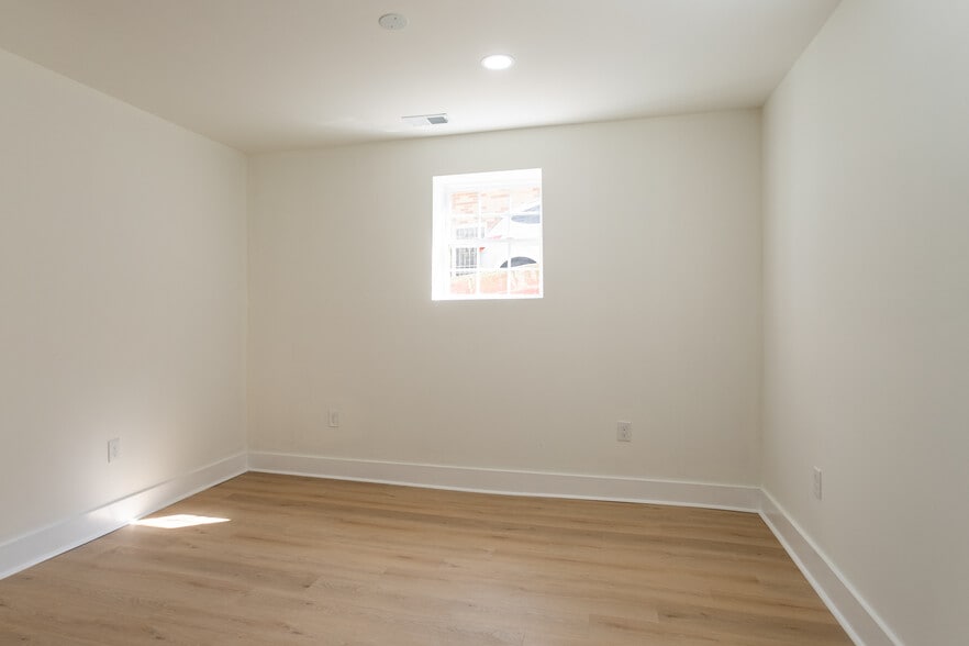 Building Photo - 167 Rockmart Dr SW