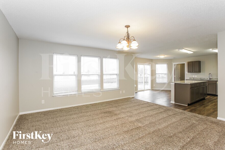 Building Photo - 6350 Eastern Range Rd