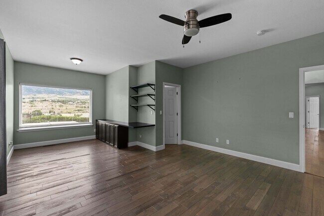 Building Photo - Beautiful Aspen Shores Home – 3 Bed, 1.75 ...