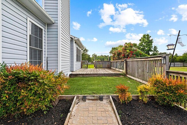Building Photo - Swansboro Home for Rent!