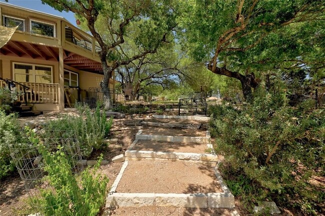 Building Photo - 2437 Crosswind Dr