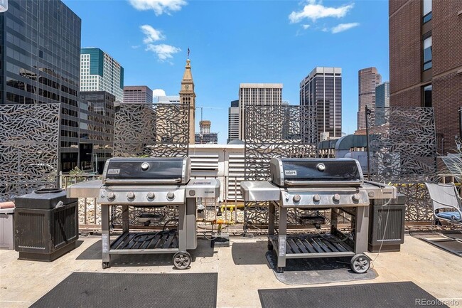 Building Photo - 1020 15th St