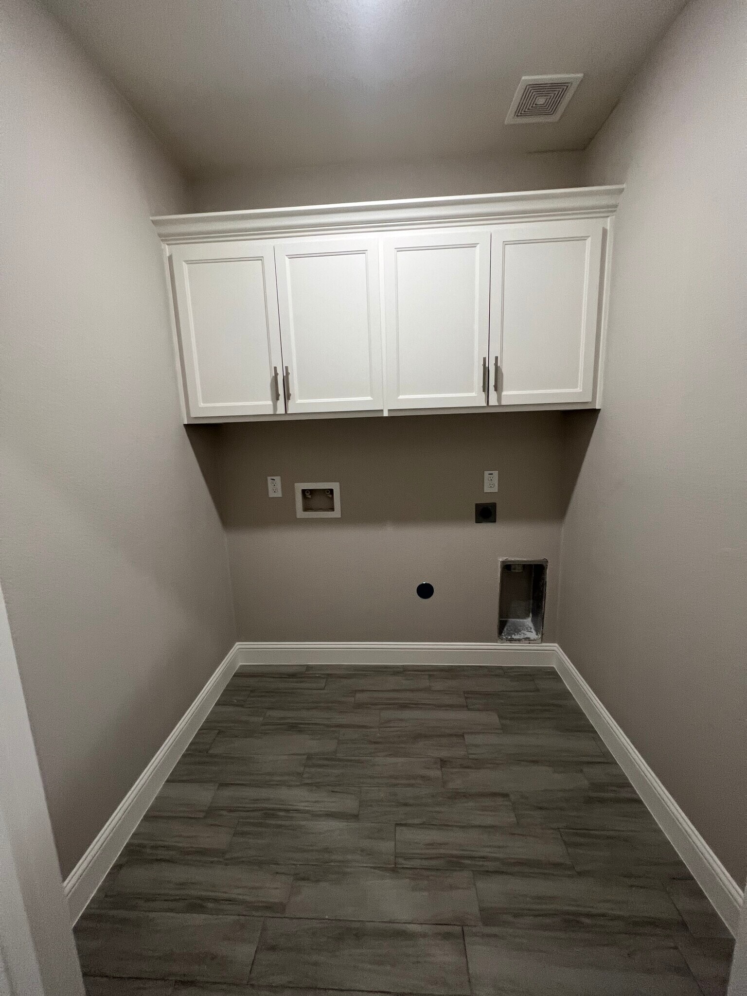 Building Photo - 2610 Appian Way