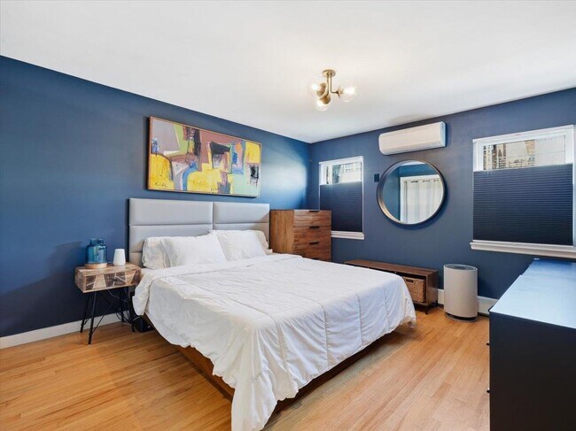 Building Photo - 59 Hauxhurst Ave