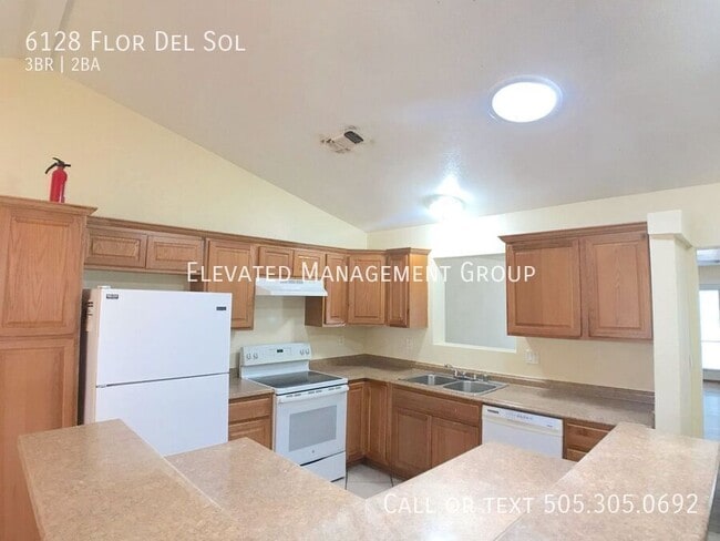 Building Photo - 6128 Flor Del Sol Pl NW