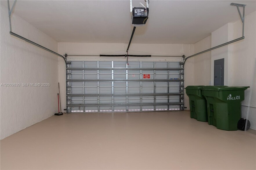 Building Photo - 3364 W 103rd Ter