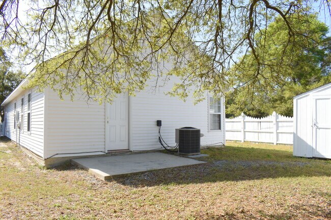 Building Photo - 6901 Southern Exposure