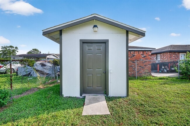 Building Photo - 1200 Cypress St
