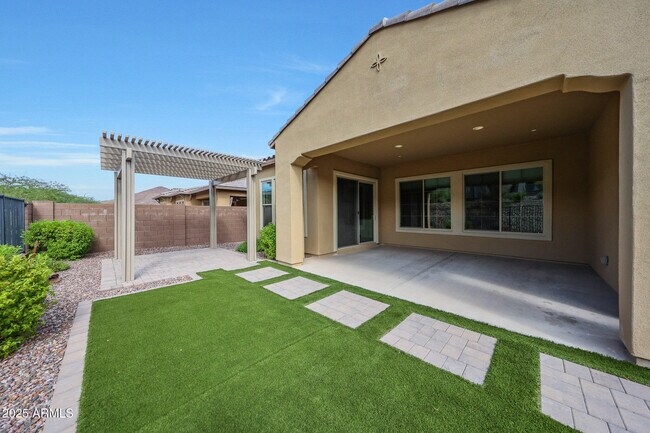Building Photo - 32360 N 133rd Dr