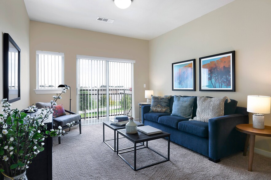 Building Photo - Affinity at Southpark Meadows 55+