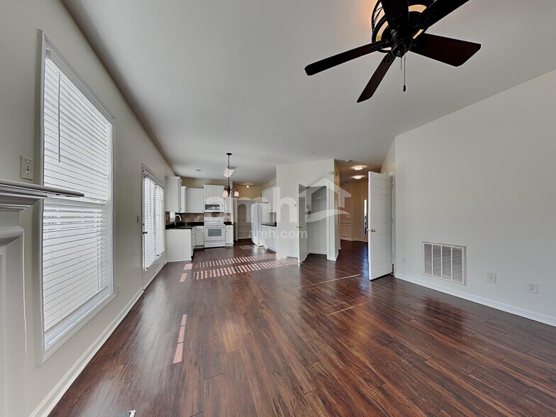 Building Photo - 14616 Asheton Creek Dr