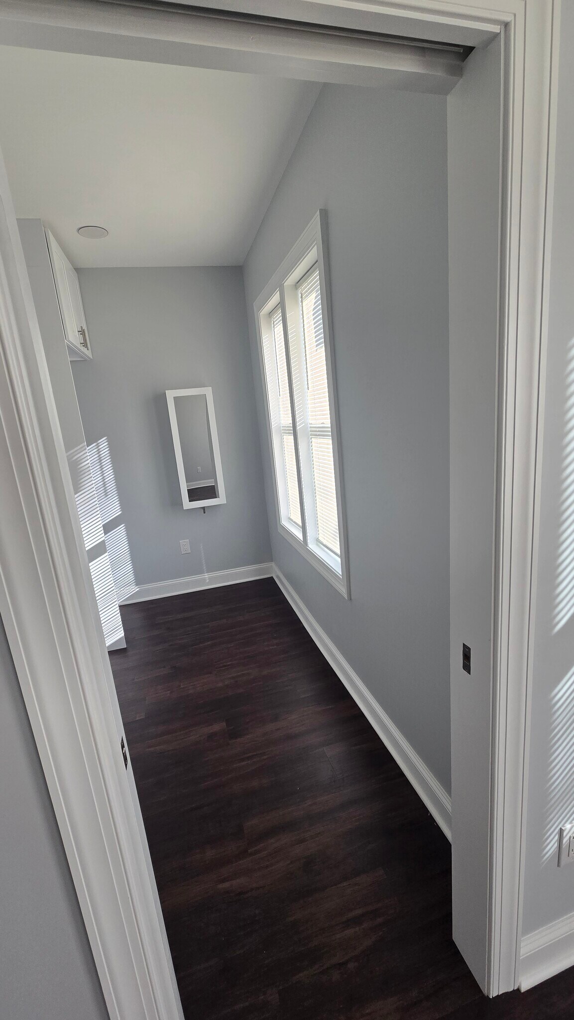 Building Photo - 272 Market St