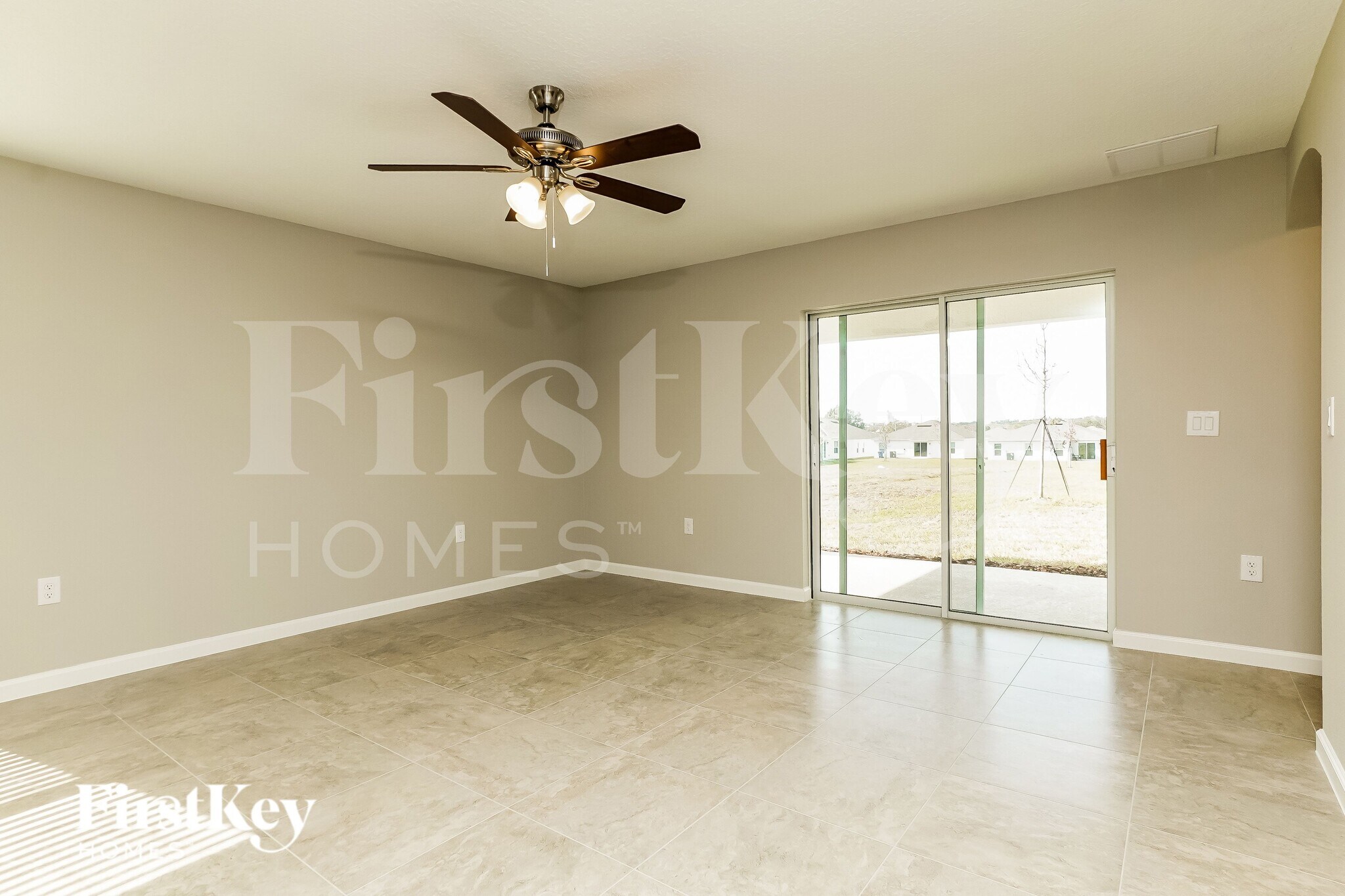 Building Photo - 422 Earhart Dr