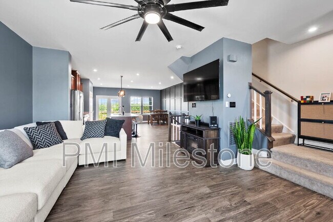Building Photo - 367 Ontario Dr
