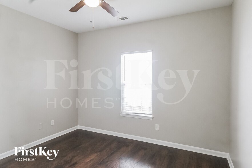 Building Photo - 155 Prescott Ct