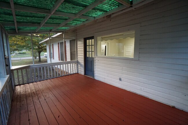 Building Photo - 1194 Birmingham St