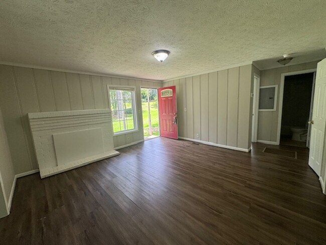 Building Photo - 1055 Co Rd 454