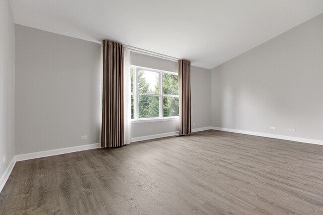 Building Photo - 2253 Sunrise Cir
