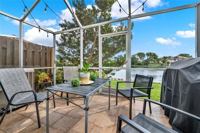 Building Photo - 3752 San Simeon Cir